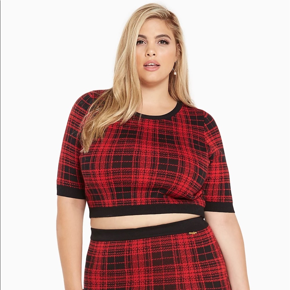 Torrid Empire red & black plaid crop sweater, 3
